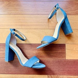 Ivanka Trump Denim Blue Block Heel Shoes, size 6.5